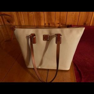Dooney & Bourke WREN Zip Tote-Clay Color